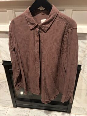 Universal Thread Mauve Button-Front Textured Shirt